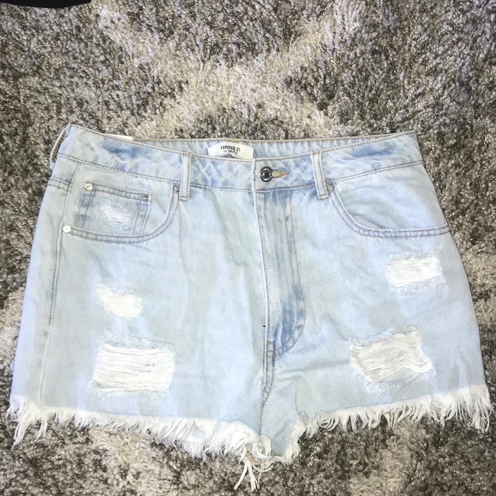 High Rise cut off Light wash denim shorts